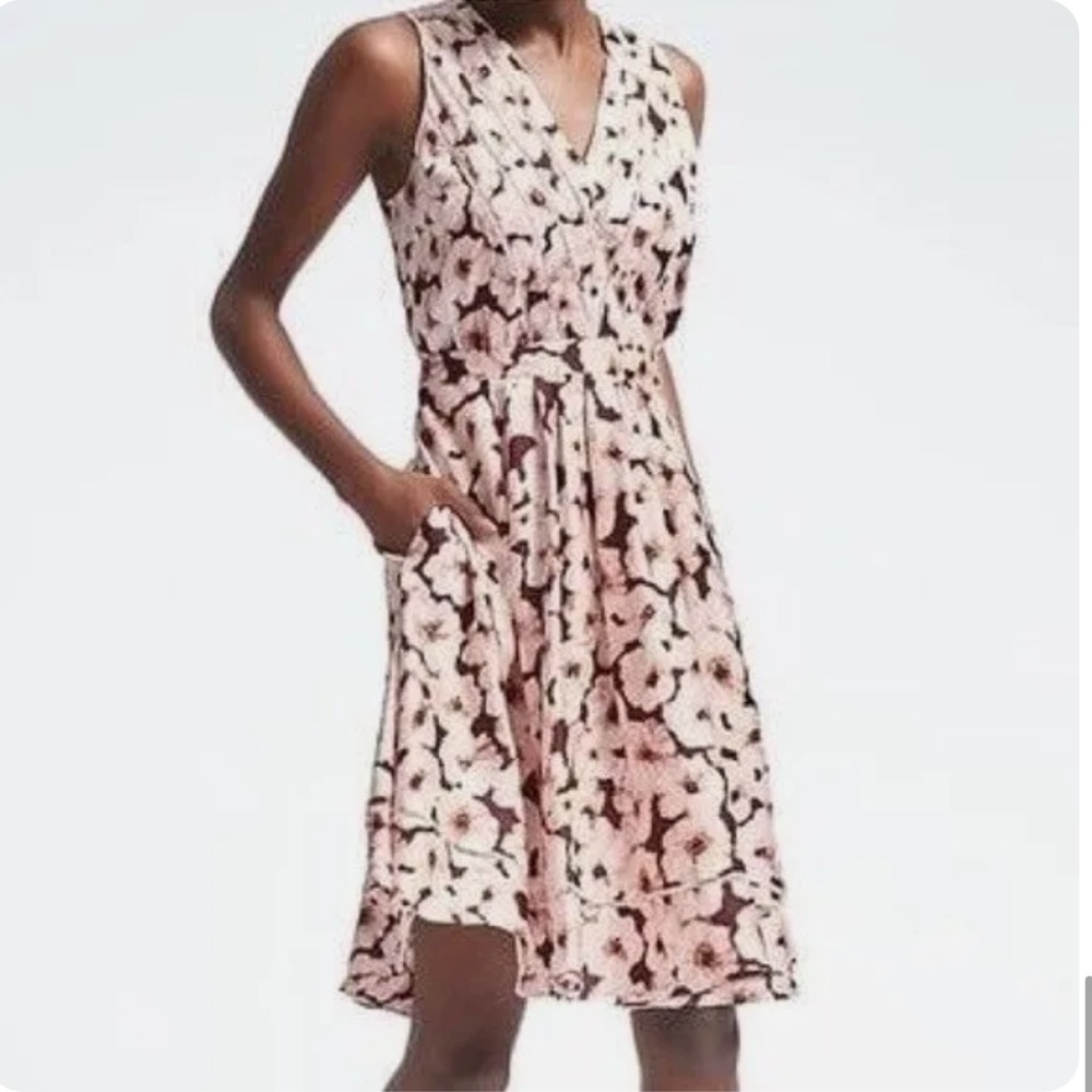 Banana Republic Dress pink floral size 4